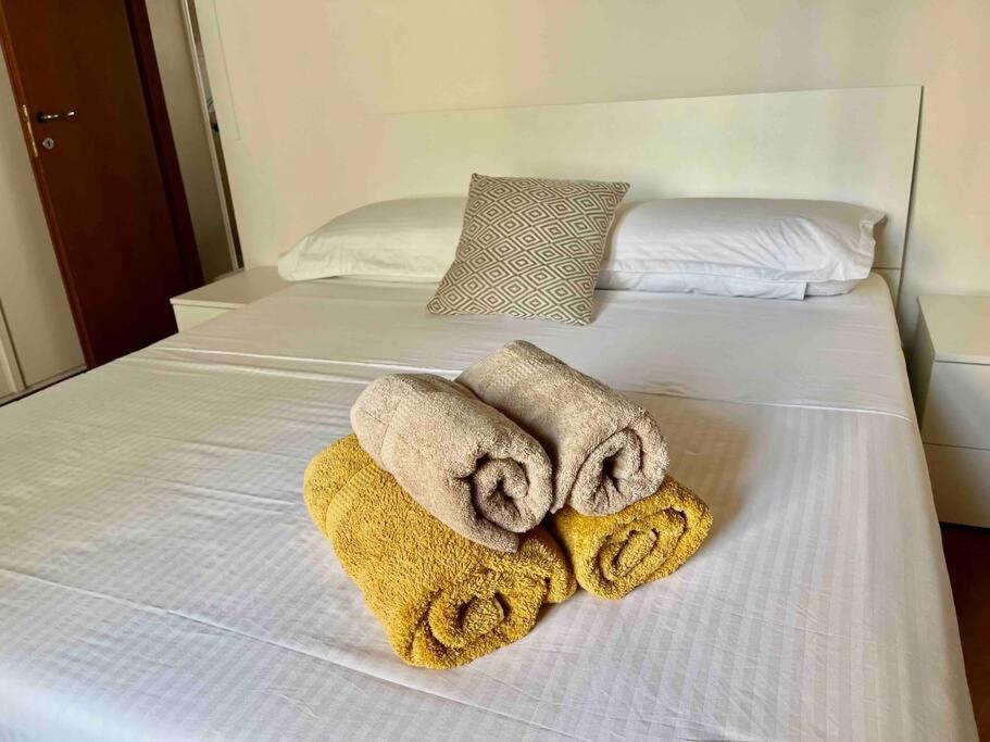 Suite In Bg Centro Con Netflix Bergamo Exterior foto