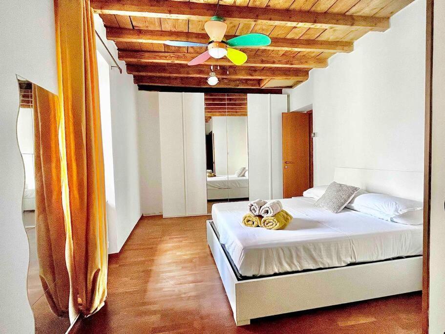 Suite In Bg Centro Con Netflix Bergamo Exterior foto